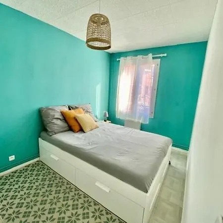 Grand Palais - 5 Bedroom House - 8 Beds Дом отдыха
